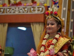 In_Kolkata, Khuti pujaon Eid to spread harmony