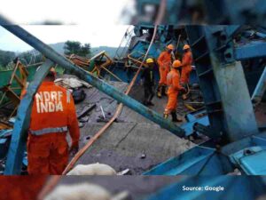20 Die as 2,000-Ton Expressway Bridge Girder, Launcher Crash 115 Feet: Tragic Accident in Kalyan